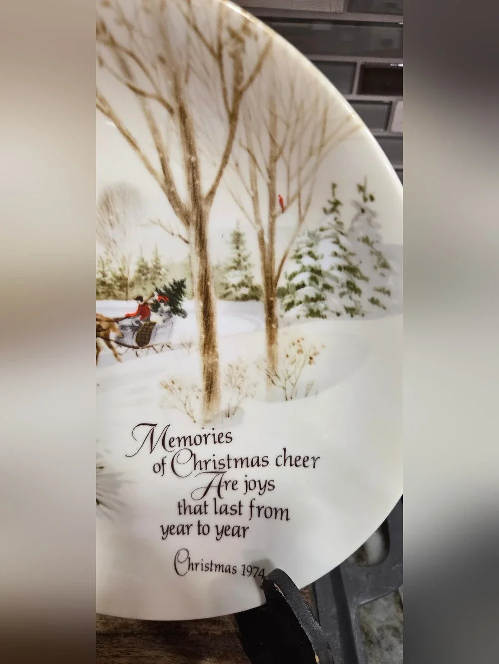 Vintage 1974 Christmas Plate By Robett Laessig